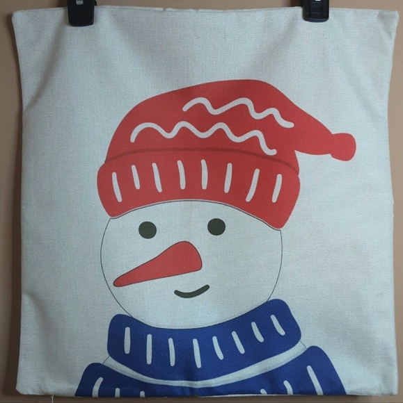 NEW Set of 4 Red & Blue Christmas Pillowcovers - snowman, trees **SO CUTE** - Picture 4 of 9